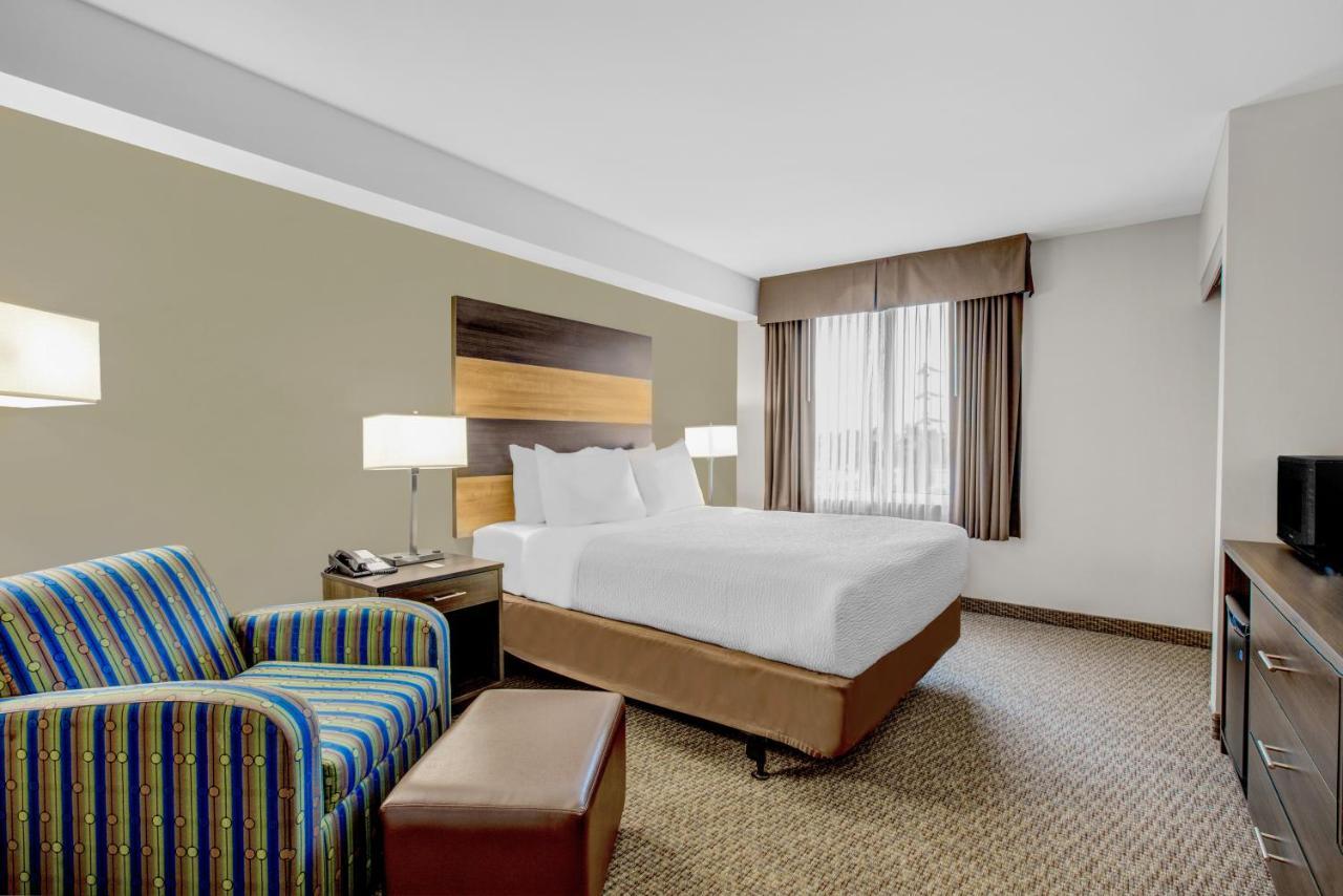 Days Inn & Suites By Wyndham Lindsay Eksteriør billede
